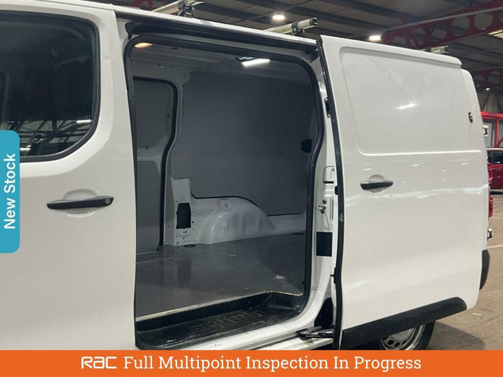 Toyota PROACE 2.0D Icon Long Panel Van 6Dr Lwb Eur White #3