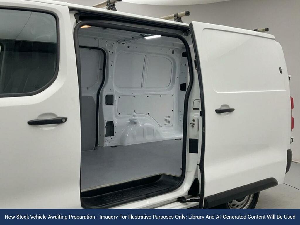Toyota PROACE 2.0D Icon Long Panel Van 6Dr Lwb Eur White #2