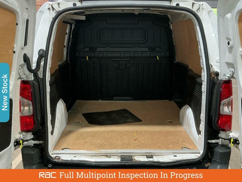 Peugeot Partner 1.5 Bluehdi 1000 Professional Standard Panel Van 5 FV21XHP White #4