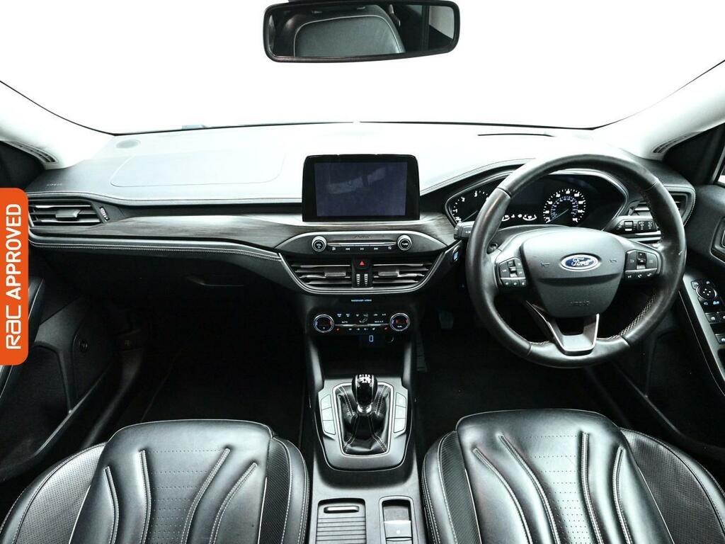 Ford Focus 1.5 Ecoblue Vignale Estate Euro MB19ASV Black #2