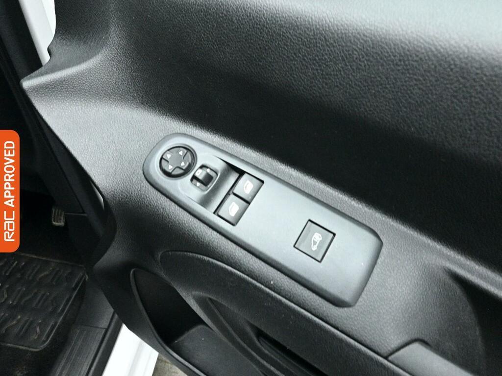 Peugeot E-Partner 800 50Kwh Asphalt Premium Standard Panel Van 6Dr E  #21