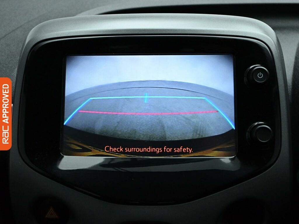 Toyota Aygo 1.0 Vvt-i X-play Hatchback X-shift Euro YS68BVA Silver #3
