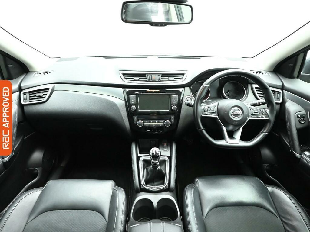 Nissan Qashqai 1.3 Dig-t Tekna Suv Euro 6 Ss BM19OOY Black #2