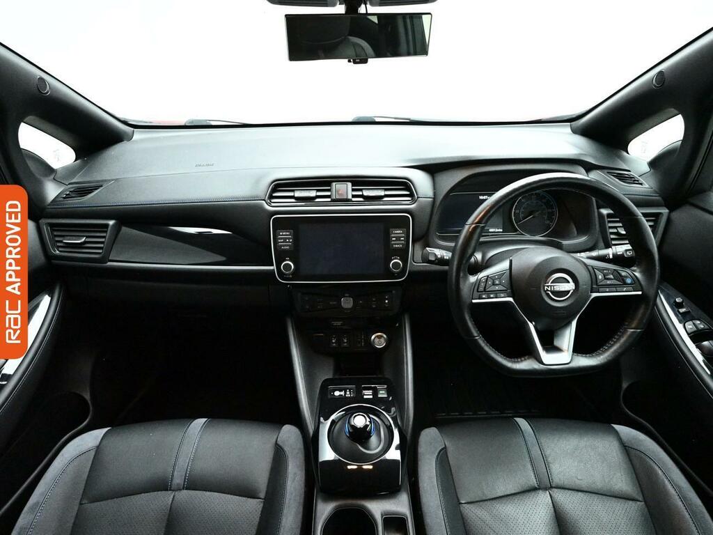 Nissan Leaf 59Kwh E Tekna Hatchback 217 Ps DV22TXG Red #2