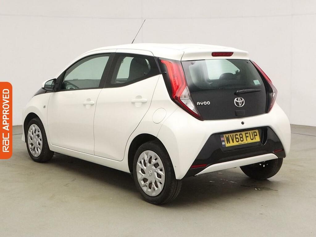 Toyota Aygo 1.0 Vvt-i X-play Hatchback Euro WV68FUP White #4