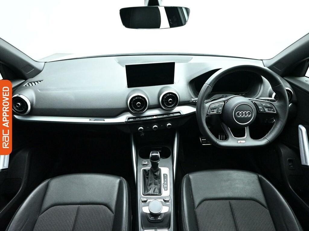 Audi Q2 1.5 Tfsi Cod 35 Black Edition Suv S Tro MC21YOX White #2