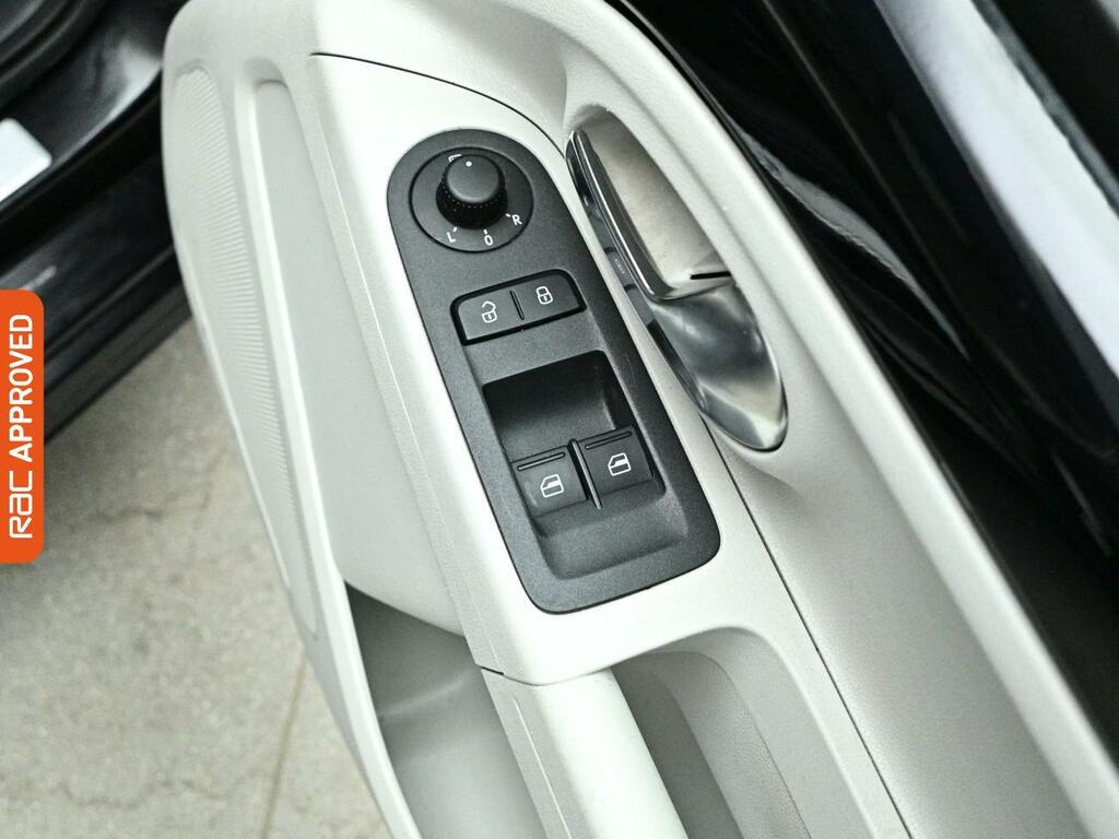 Volkswagen e-Up E-up 18.7Kwh E-up 5Dr1616 Volkswagen White #15
