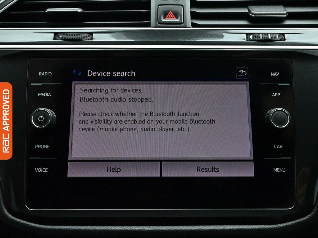 Volkswagen Tiguan 2.0 Tdi Se Navigation Suv Euro 6 WG68KFL White #3