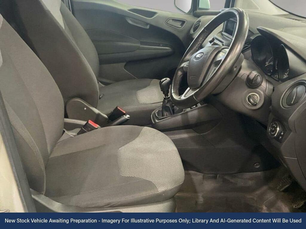 Ford Transit Courier 1.0 Ecoboost Leader Panel Van L1 White