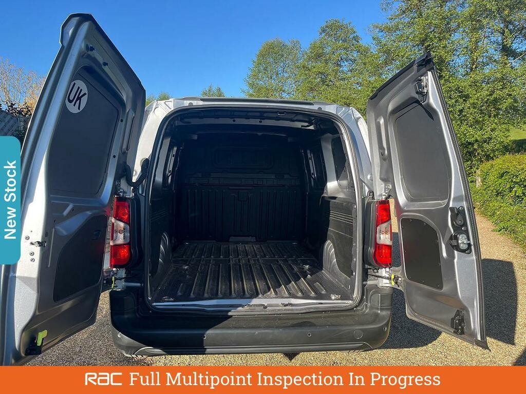 Vauxhall Combo 1.5 Turbo D 2300 Dynamic Panel Van Manu KN22GHD Grey #3