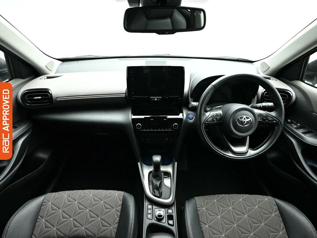 Toyota Yaris Cross 1.5 Vvt-h Excel Suv Hybrid E-cvt Awd Eu MW72TKV White #2