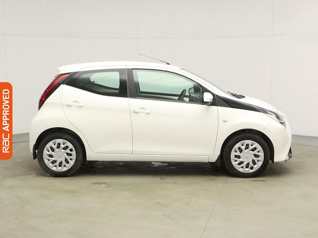 Toyota Aygo 1.0 Vvt-i X-play Hatchback Euro WM20HLV White #5