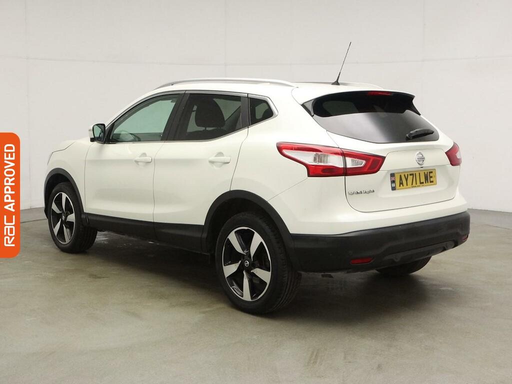 Nissan Qashqai 1.2 Dig-t N-connecta Suv 2Wd Eur AY17LWE White #4