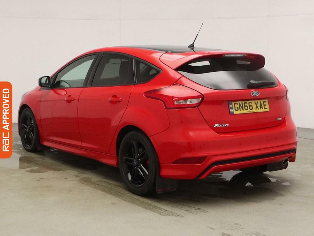 Ford Focus 1.5T Ecoboost Zetec S Red Edition Hatchback Pe Red #4