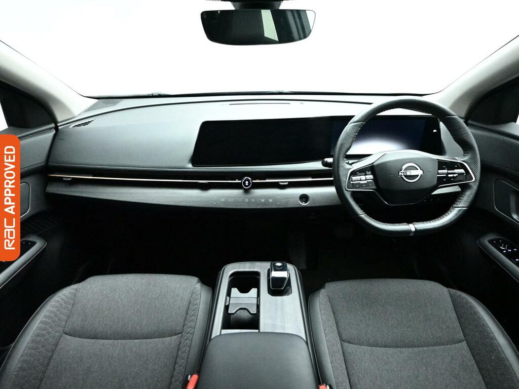 Nissan Ariya 63Kwh Advance Suv 7.4Kw Charger Black #2