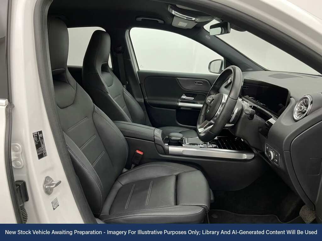 Mercedes-Benz A Class 2.0 A35 Amg Premium Hatchback Spds Dc White