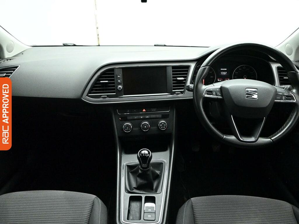 Seat Leon 1.5 Tsi Evo Se Dynamic Hatchback WT19AOE Purple #2