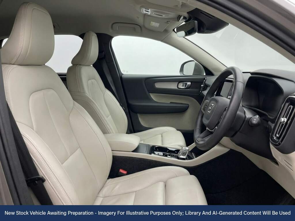 Volvo XC40 1.5 T3 Inscription Suv Euro 6 Ss NL70VDY Grey #3