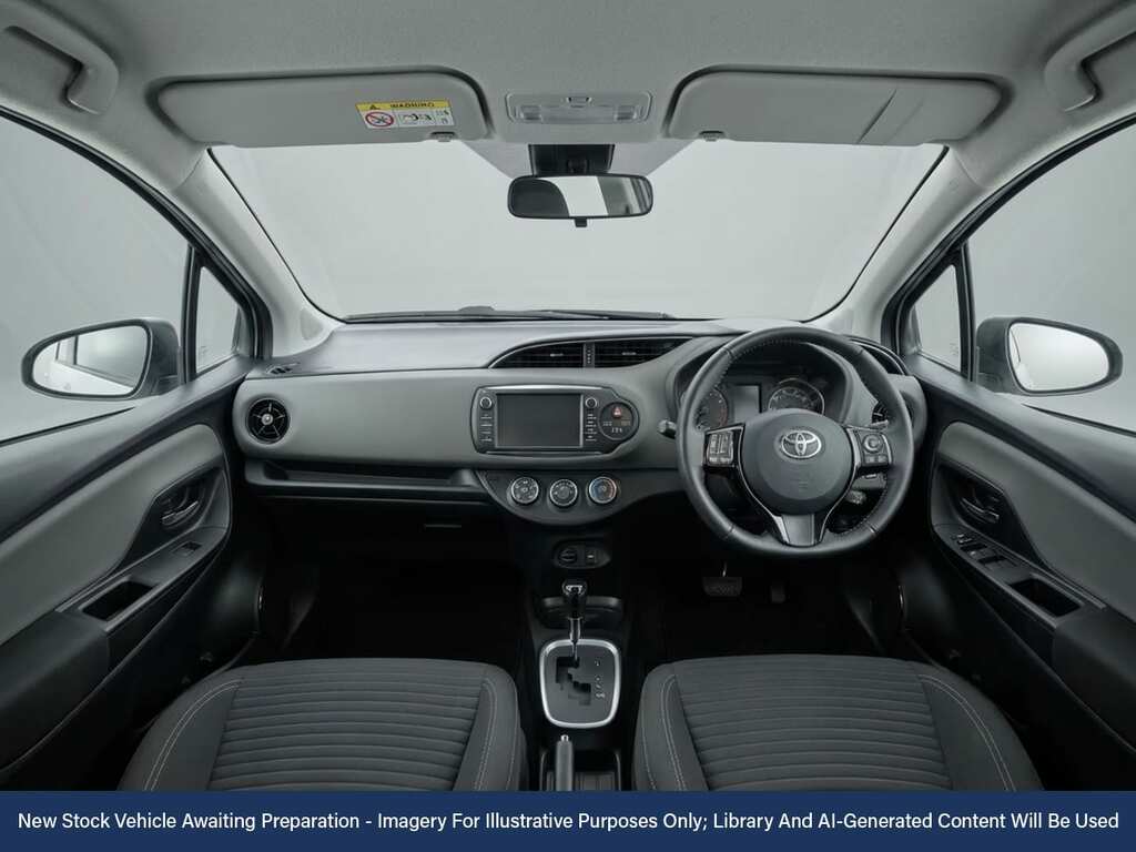 Toyota Yaris 1.5 Vvt-i Icon Hatchback Cvt Euro 6 11 White #5