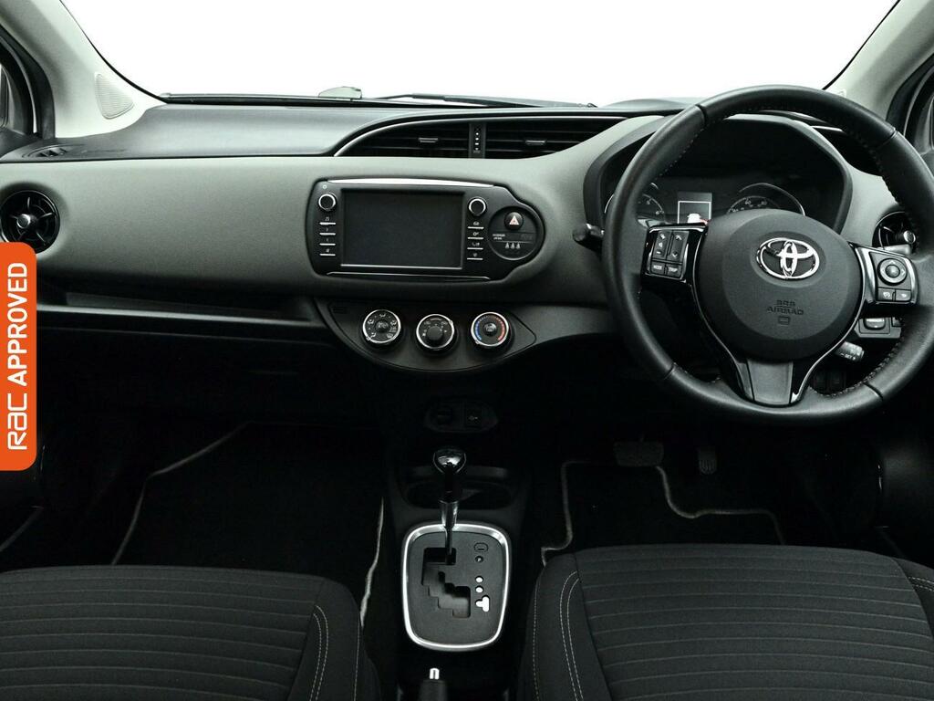 Toyota Yaris 1.5 Vvt-i Icon Hatchback Cvt Euro 6 11 White #2