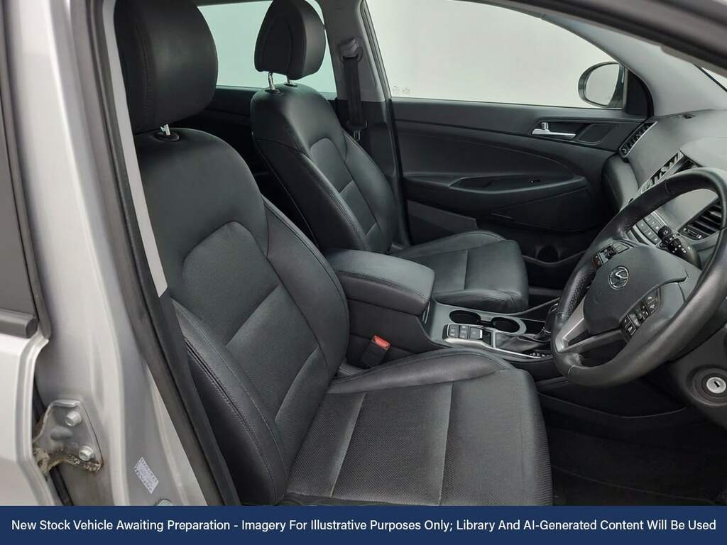 Hyundai Tucson 2.0 Crdi Premium Suv 4Wd Euro 6 1 RK16VUT Silver #3