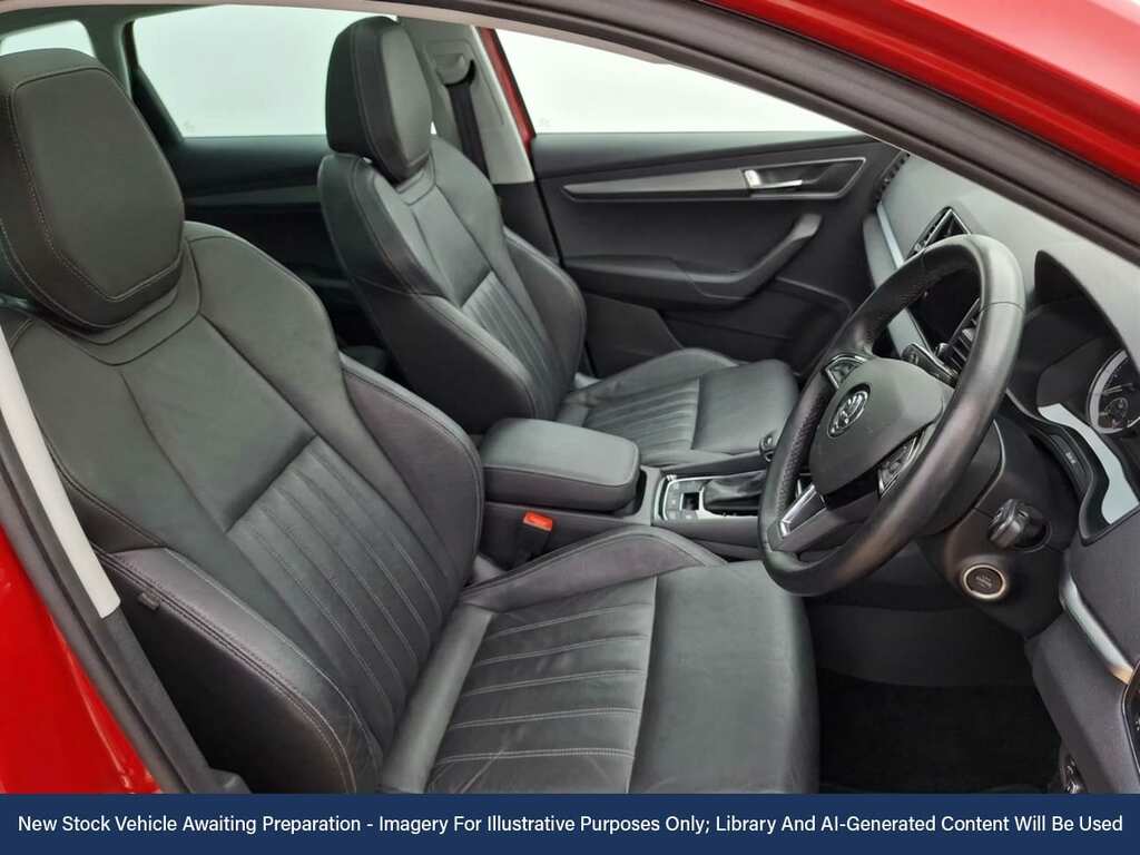 Skoda Karoq 1.5 Tsi Act Edition Suv Dsg Euro 6 Ss Red #3