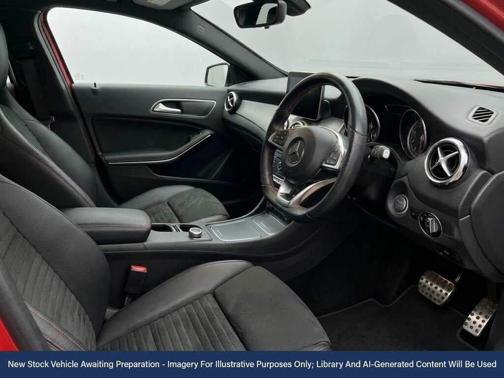 Mercedes-Benz GLA Class 1.6 Gla180 Amg Line Edition Suv 7G-dct Red #2