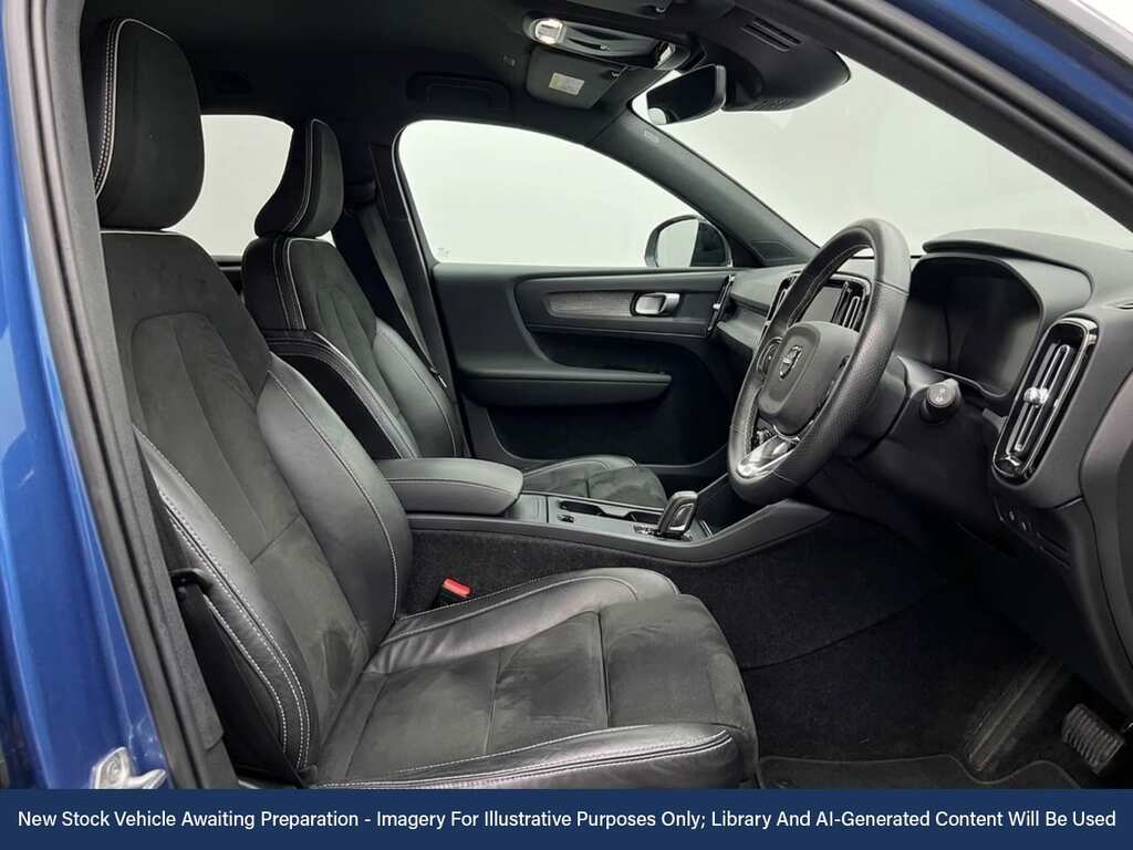 Volvo XC40 1.5 T3 R-design Suv Euro 6 Ss DF21XPE Blue #3