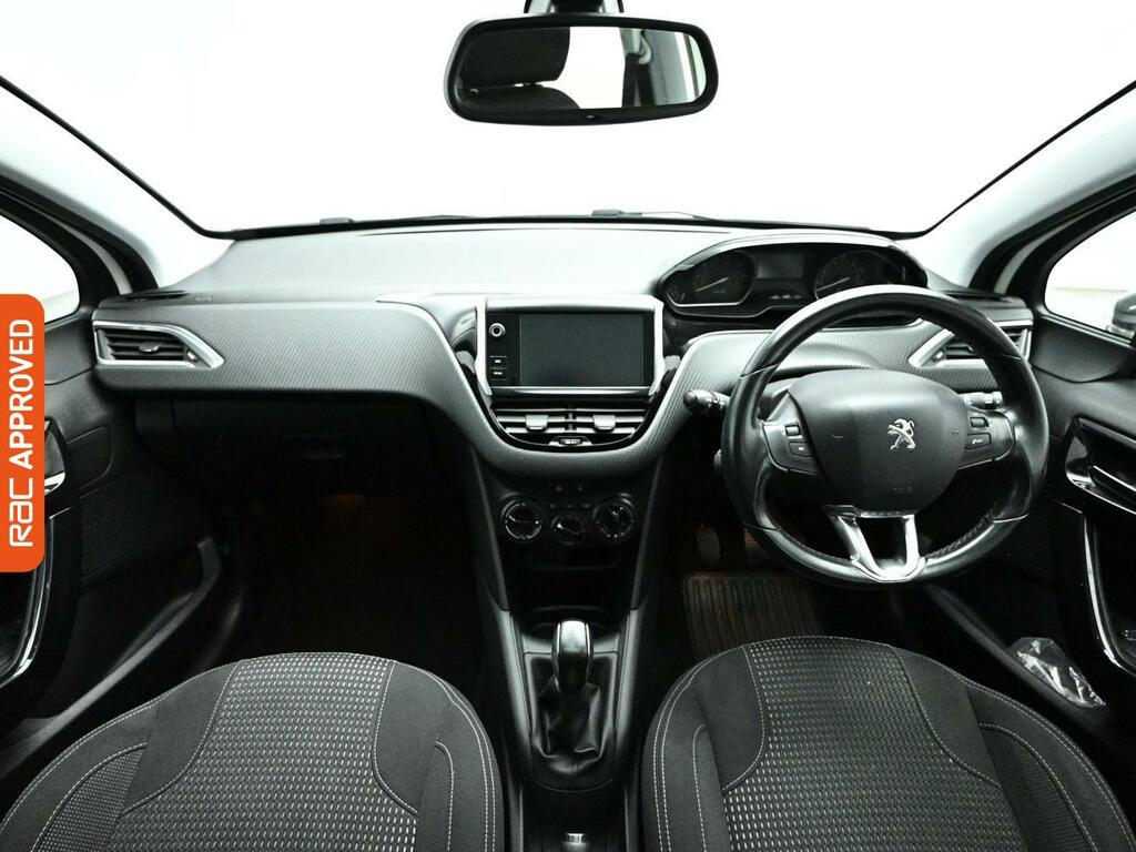 Peugeot 208 1.2 Puretech Allure Premium Hatchback M GD18TYH White #2