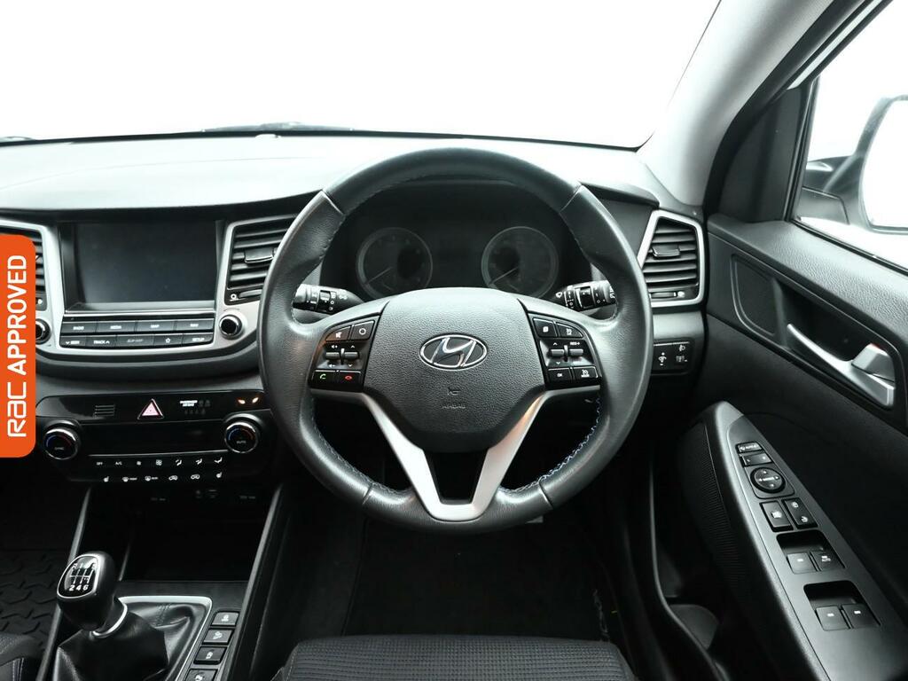 Hyundai Tucson Se Nav Silver #8