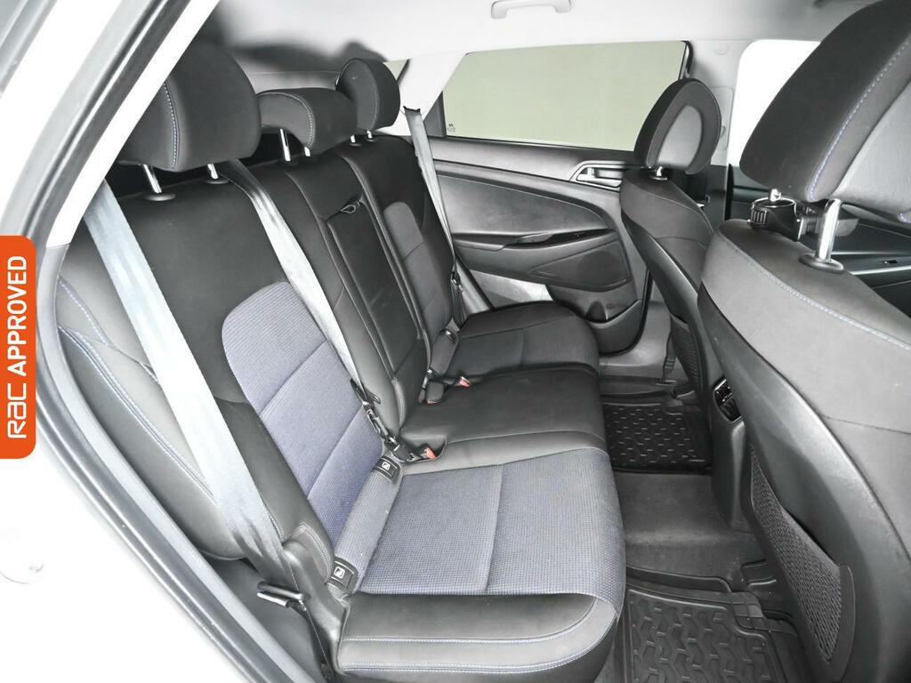 Hyundai Tucson Se Nav Silver #10