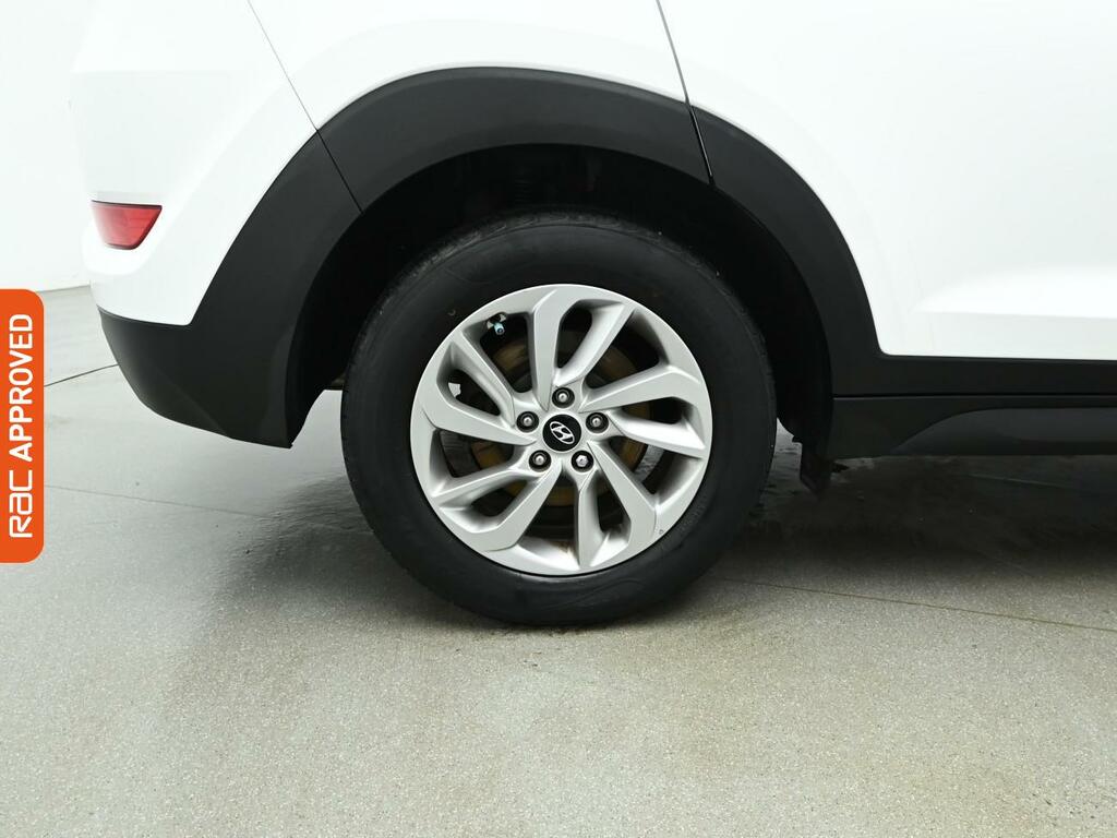 Hyundai Tucson Se Nav Silver #21