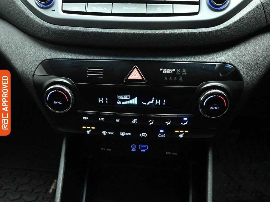 Hyundai Tucson Se Nav Silver #16