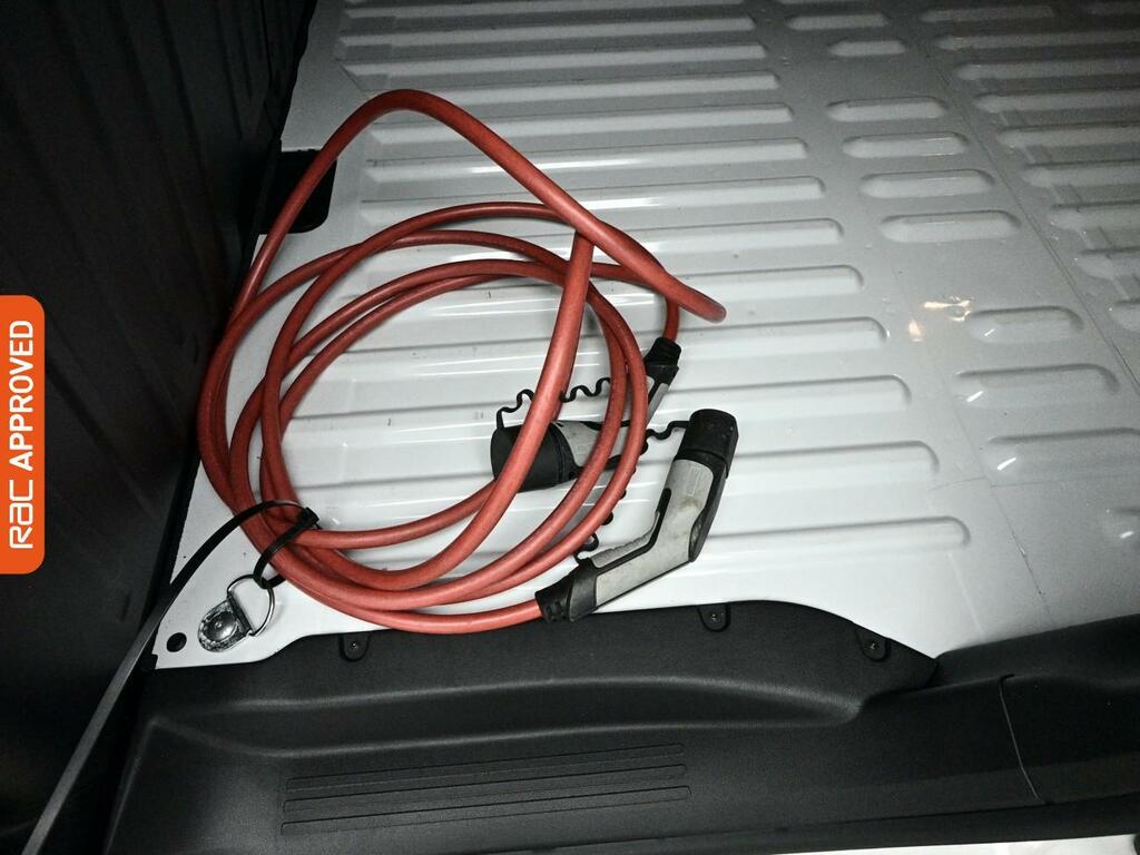 Vauxhall Combo-e Life 2300 50Kwh Prime Panel Van 6Dr L2 7 White #3