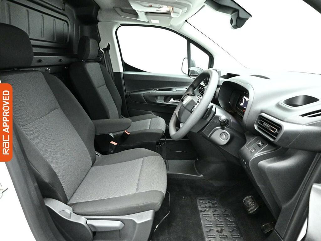 Vauxhall Combo-e Life 52Kwh Prime Panel Van Swb 7.4Kw White #2