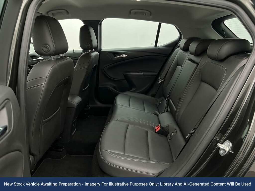Vauxhall Astra Griffin Red #4