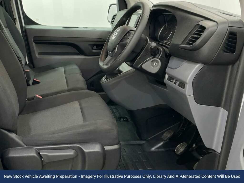 Vauxhall Vivaro Turbo D 2900 Dynamic White #4