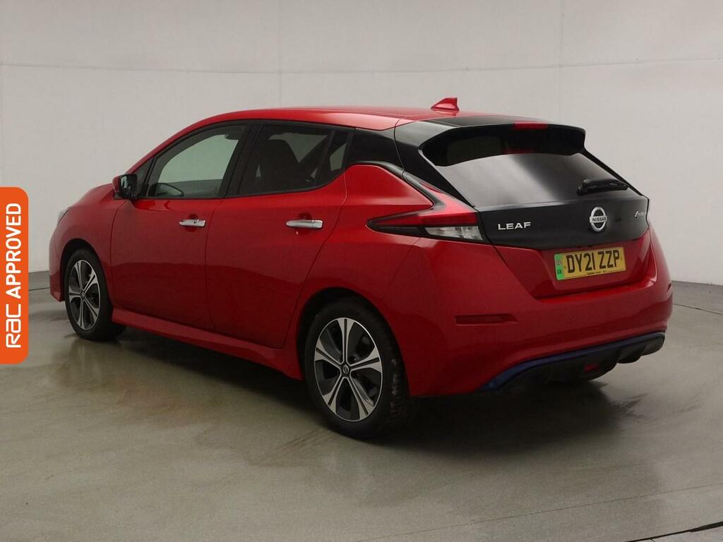 Nissan Leaf 40Kwh N-connecta Hatchback 150 DY21ZZP Red #4