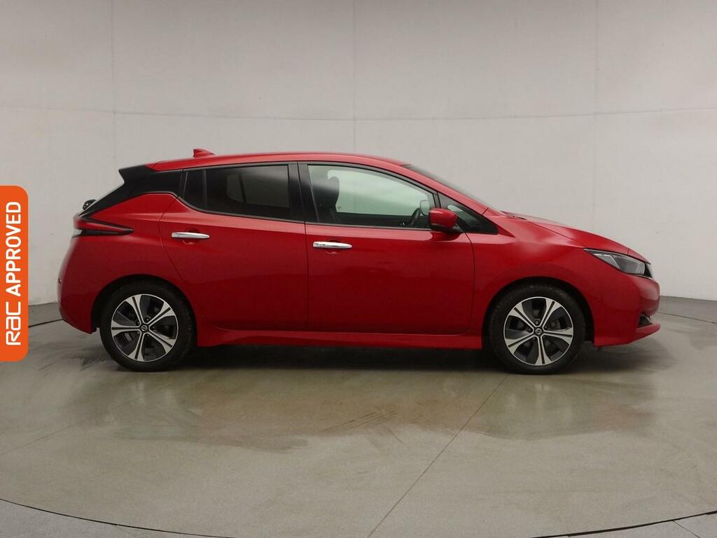 Nissan Leaf 40Kwh N-connecta Hatchback 150 DY21ZZP Red #5