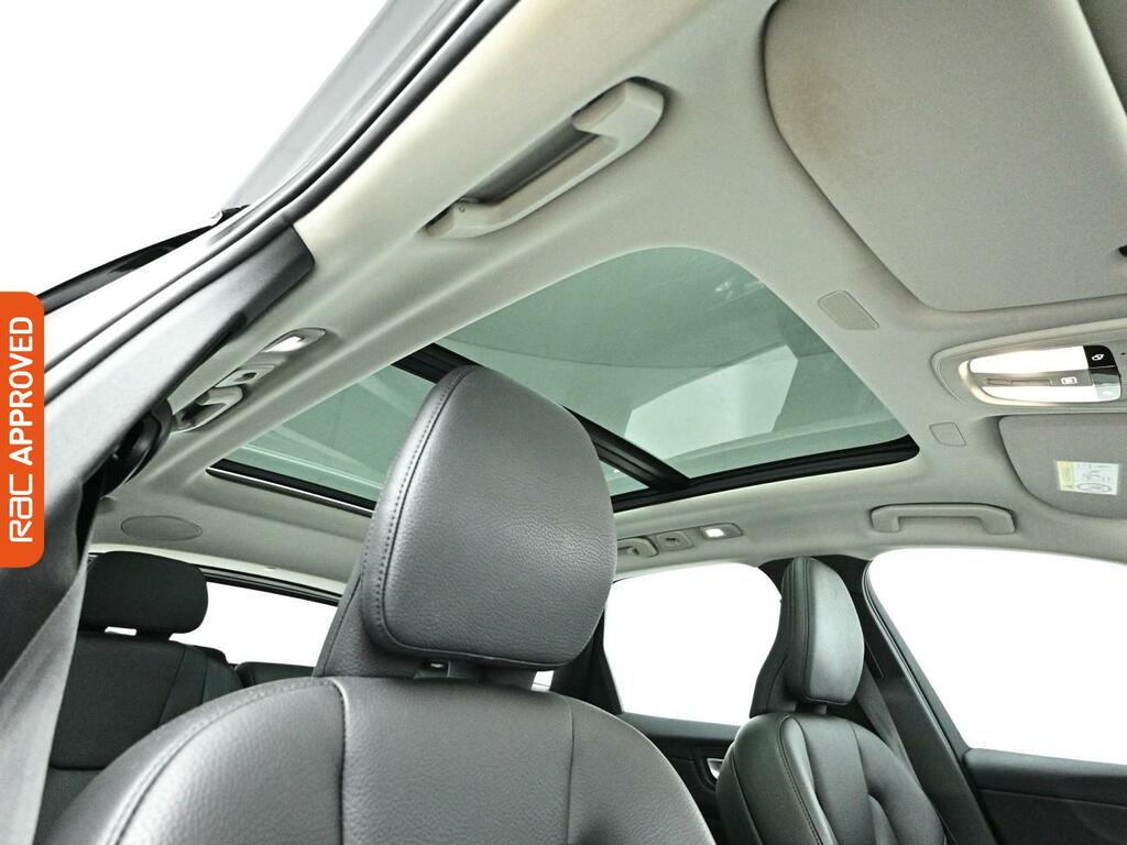 Volvo XC60 2.0H T6 Recharge 18.8Kwh Plus Suv Plug- Black #3