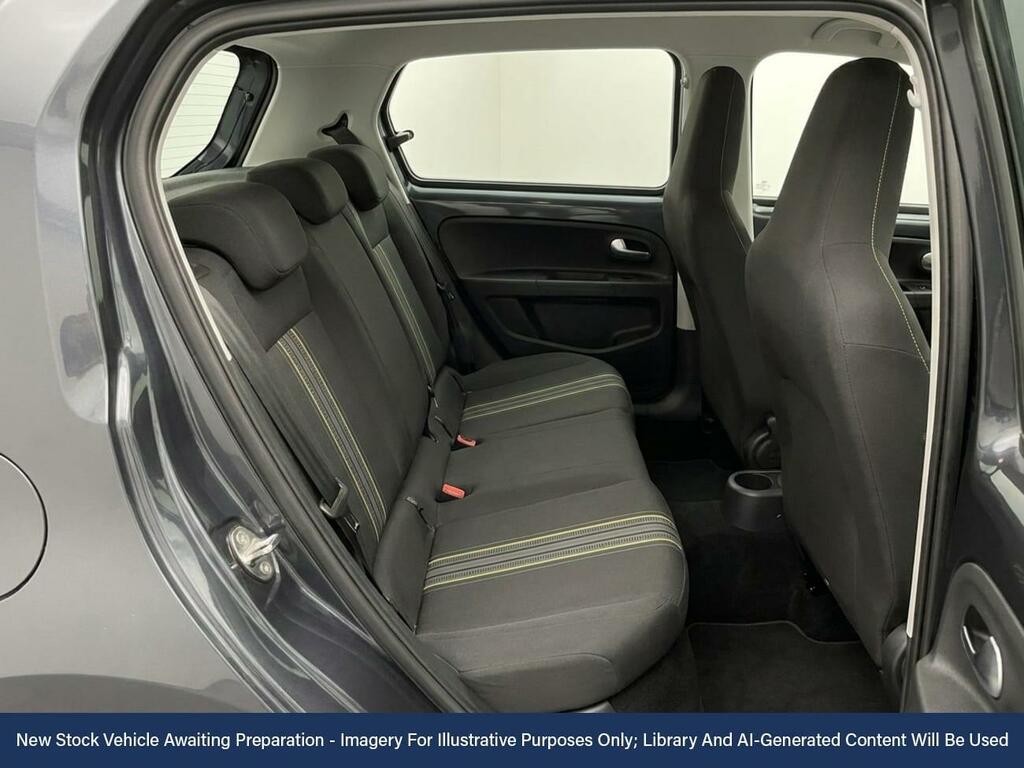 Volkswagen Up 1.0 Street Up Hatchback Euro 6 Silver #3