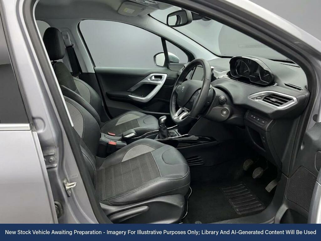 Peugeot 2008 1.2 Puretech Allure Premium Suv Grey #3