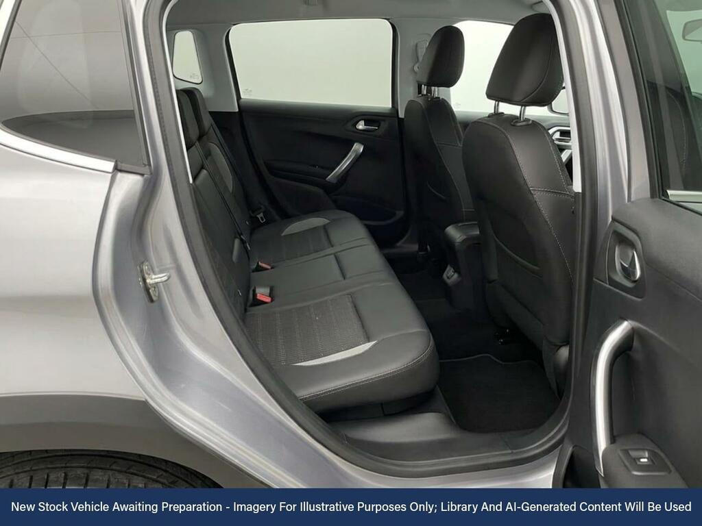 Peugeot 2008 1.2 Puretech Allure Premium Suv Grey #4