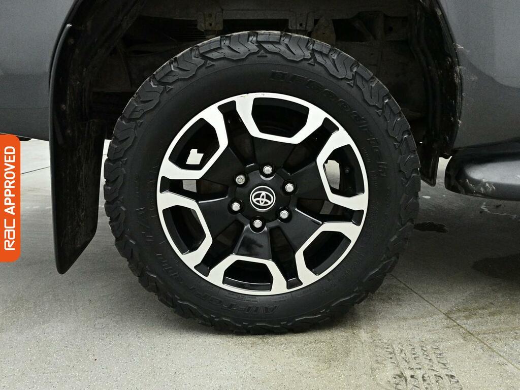 Toyota HILUX 2.4 D-4d Invincible Pickup Double Cab M YG22LZS Grey #3