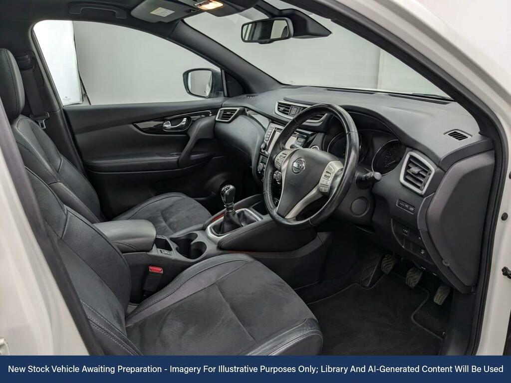 Nissan Qashqai Tekna Grey #3