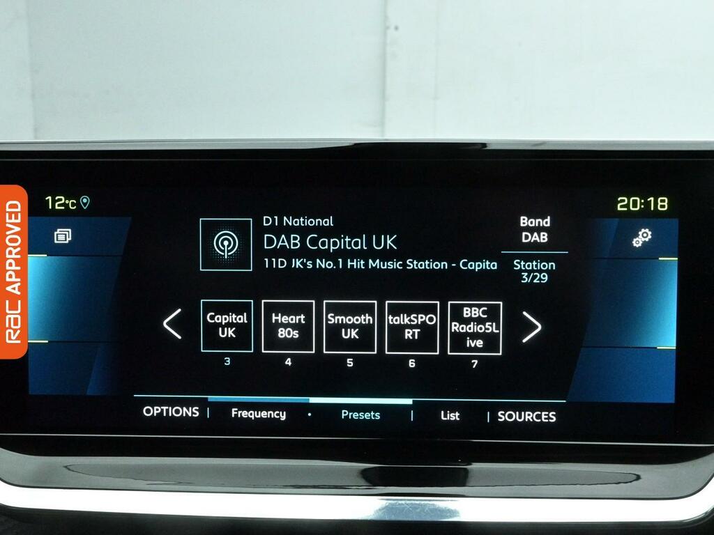 Peugeot e-2008 50Kwh Gt Premium Black #16