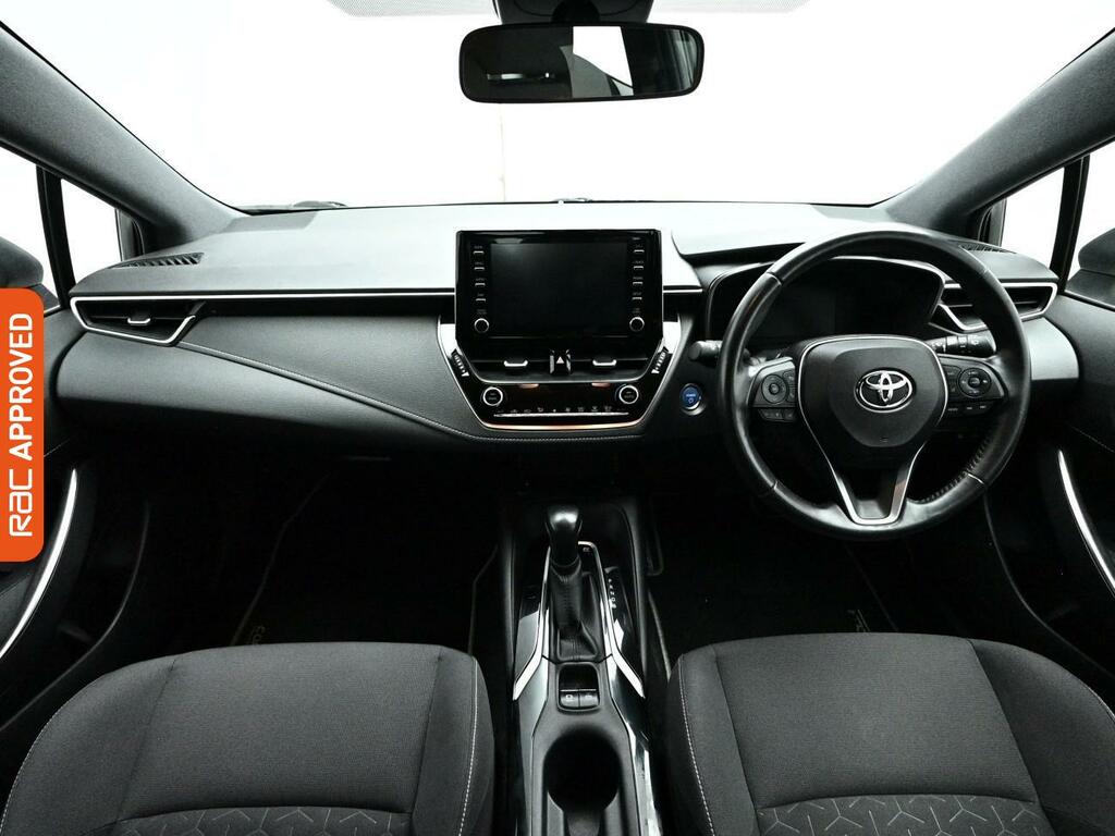 Toyota Corolla 1.8 Vvt-h Icon Tech Hatchback Hybrid Cv LO69YLX White #2