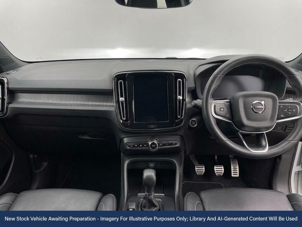 Volvo XC40 2.0 B4p Inscription Black #5