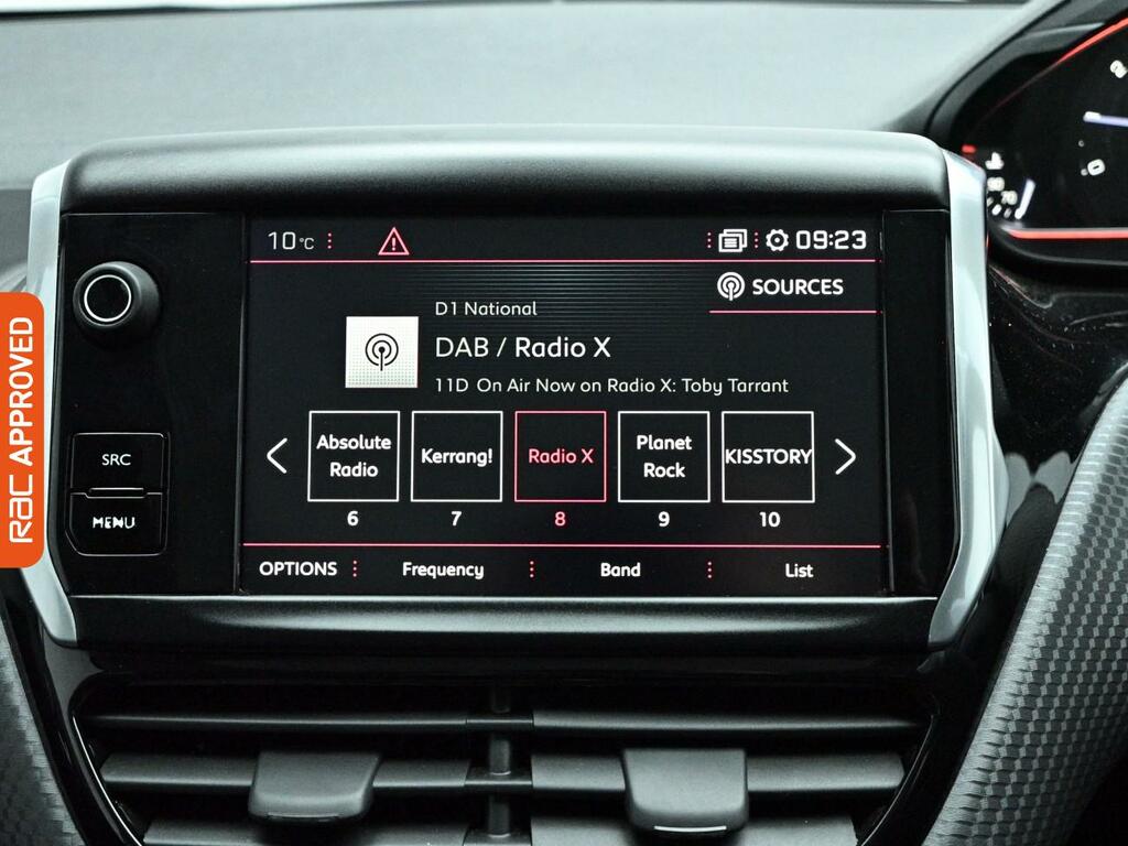 Peugeot 2008 1.2 Puretech Active White #11