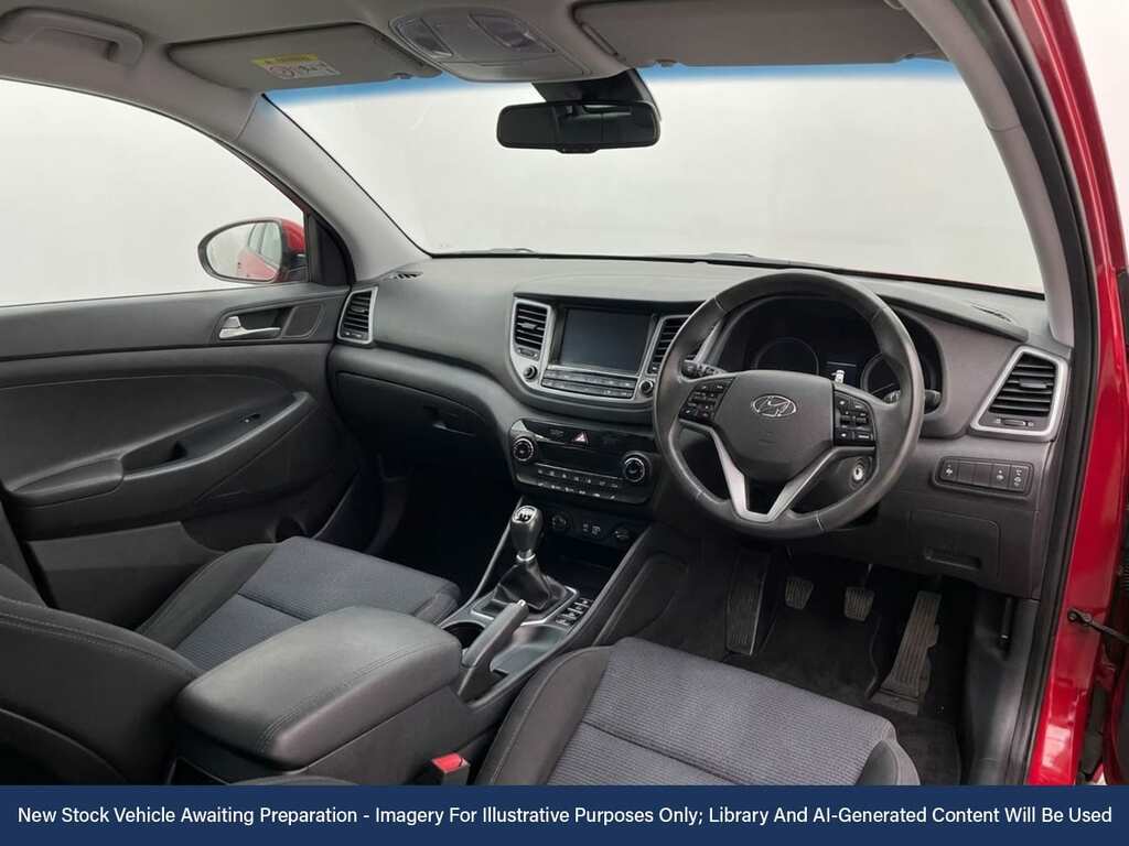 Hyundai Tucson Se White #5